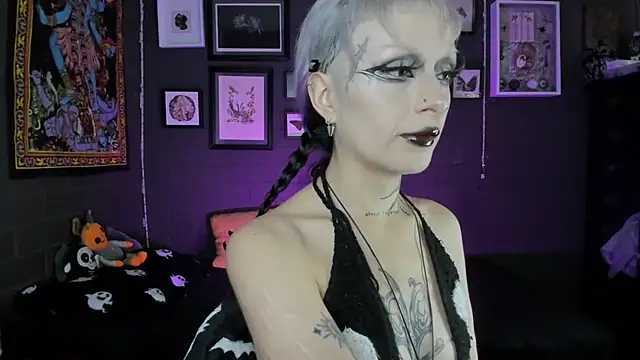 insania 9999  online show from 12.05.25