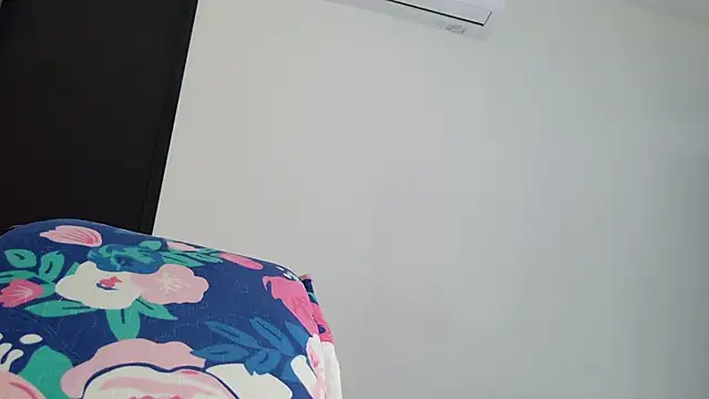 Snapshot of celeste_sea chatting on 04.28.26 celeste sea online show from 04.28.26