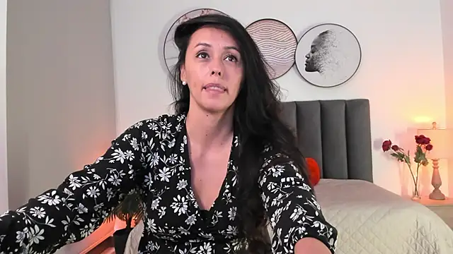 SaharaGarcia   online show from 01.11.25