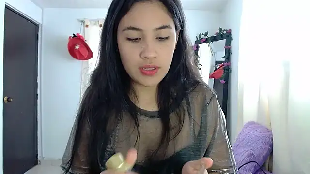 InocentHeaven1 online show from 02.05.25