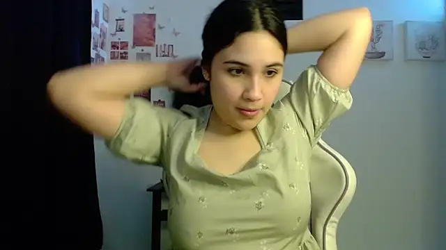 Snapshot of InocentHeaven1 chatting on 04.28.26 InocentHeaven1 online show from 04.28.26