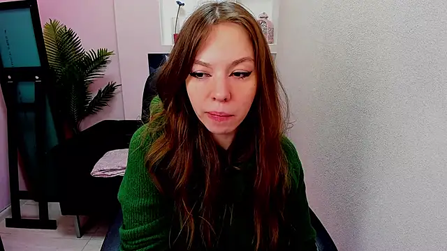 Snapshot of Persephoni chatting on 12.25.24 Persephoni online show from 12.25.24
