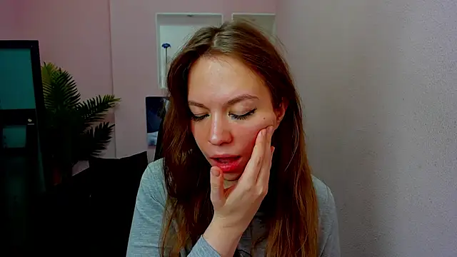 Persephoni online show from 11.24.25