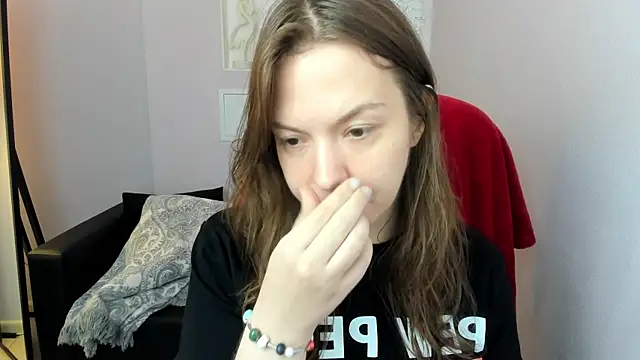 Snapshot of Persephoni chatting on 06.17.26 Persephoni online show from 06.17.26