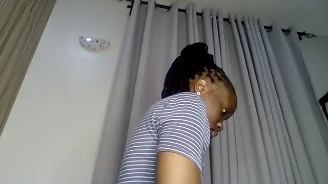 Snapshot of sweet_sassy_ chatting on 02.27.26 sweet sassy online show from 02.27.26