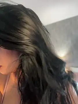 Snapshot of clarachanelricek chatting on 02.28.25 clarachanelricek online show from 02.28.25