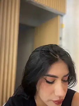 Snapshot of clarachanelricek chatting on 11.14.25 clarachanelricek online show from 11.14.25