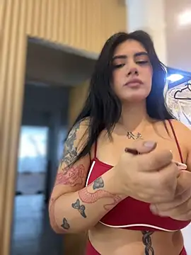 Snapshot of clarachanelricek chatting on 11.20.25 clarachanelricek online show from 11.20.25