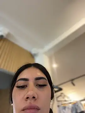 Snapshot of clarachanelricek chatting on 11.25.25 clarachanelricek online show from 11.25.25