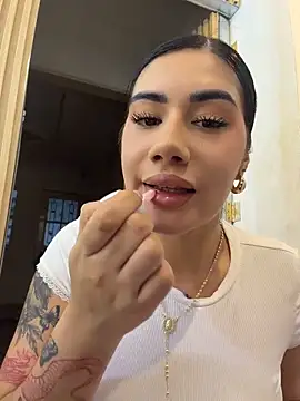 clarachanelricek online show from 04.10.26