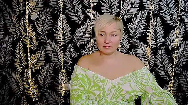 Olivia playful online show from 02.24.25