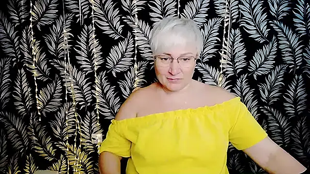 Snapshot of Olivia_playful chatting on 07.10.26 Olivia playful online show from 07.10.26