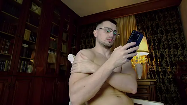 Friend12321 online show from 12.22.25