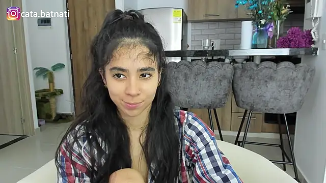 Snapshot of cata_batnati chatting on 12.22.24 cata batnati online show from 12.22.24