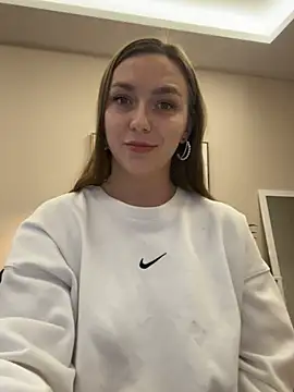 Snapshot of Janeee chatting on 12.29.24 Janeee online show from 12.29.24