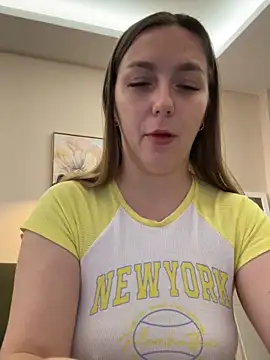 Snapshot of Janeee chatting on 01.03.25 Janeee online show from 01.03.25