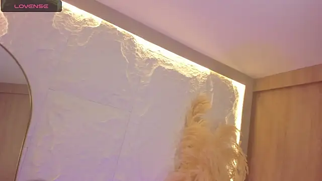 dominique25  online show from 11.26.25