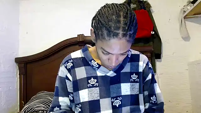 Snapshot of angelamarie1 chatting on 04.14.26 angelamarie1 online show from 04.14.26