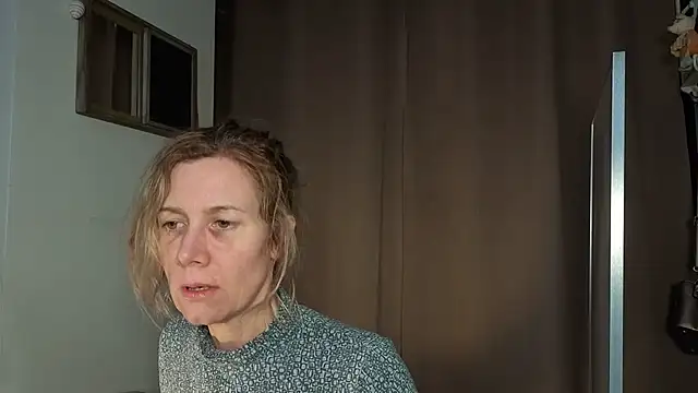 Lola Belgium online show from 04.04.26