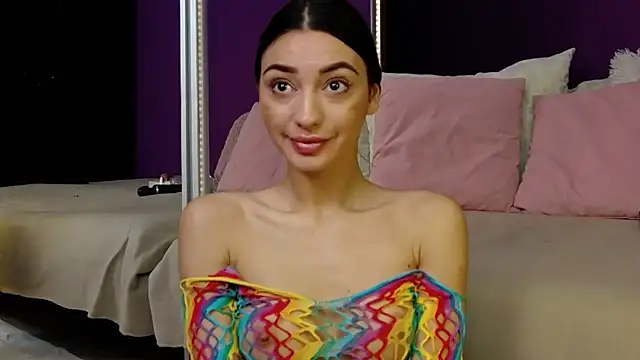 Snapshot of LucyKims chatting on 01.21.25 LucyKims online show from 01.21.25
