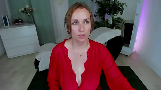 Snapshot of Karinella_x chatting on 06.10.26 Karinella x online show from 06.10.26