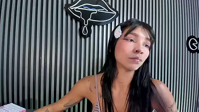 LauraAristizabal online show from 02.26.25