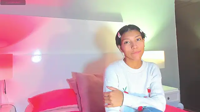 LauraAristizabal online show from 10.16.25