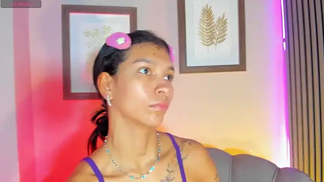 LauraAristizabal online show from 11.26.25