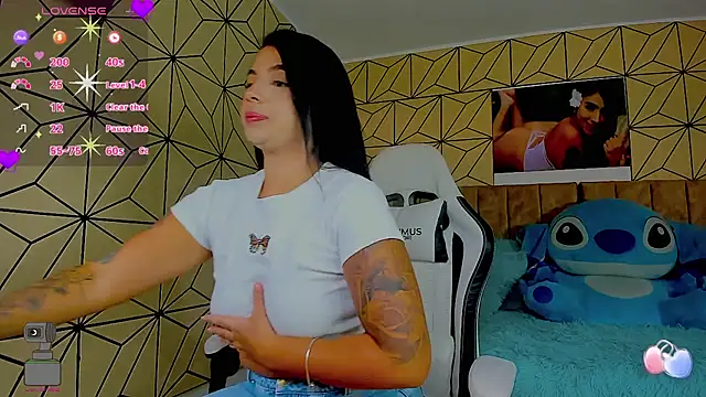 Snapshot of vane_lopez_ chatting on 02.26.26 vane lopez online show from 02.26.26