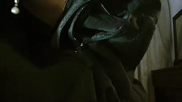 Snapshot of MINI_Petite chatting on 01.19.26 MINI Petite online show from 01.19.26