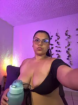kittylu   online show from 09.24.25
