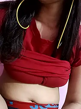 Snapshot of CuteSarikaLIVE chatting on 04.20.26 CuteSarikaLIVE online show from 04.20.26