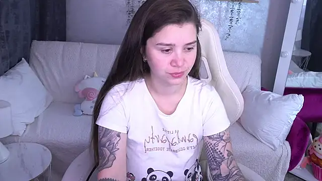 AmellyMilly online show from 10.18.25