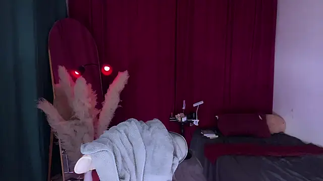 alaia-EDP online show from 11.17.25