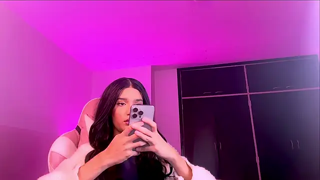 Ainhoads online show from 10.28.25