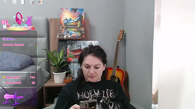 Snapshot of Stacy_Davice chatting on 03.20.25 Stacy Davice online show from 03.20.25