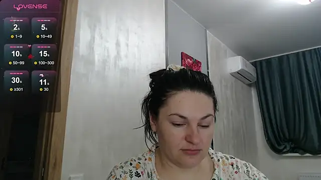 Snapshot of Stacy_Davice chatting on 10.11.25 Stacy Davice online show from 10.11.25