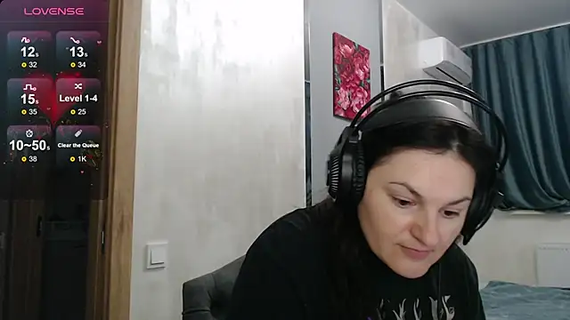 Snapshot of Stacy_Davice chatting on 10.17.25 Stacy Davice online show from 10.17.25