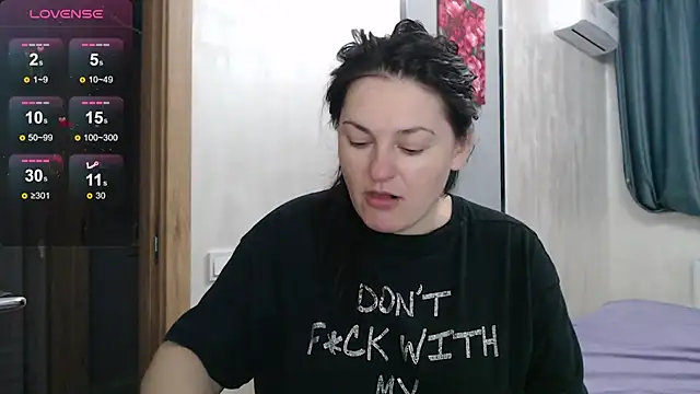 Snapshot of Stacy_Davice chatting on 10.18.25 Stacy Davice online show from 10.18.25