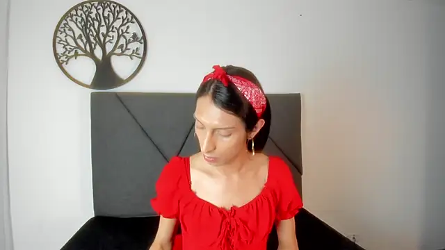 Snapshot of Victoria_Badgal_ chatting on 11.26.25 Victoria Badgal online show from 11.26.25