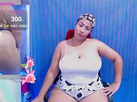 Snapshot of mature_beautifull chatting on 05.20.26 mature beautifull online show from 05.20.26