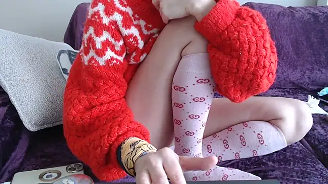 Snapshot of Galadriel chatting on 02.14.25 Galadriel online show from 02.14.25