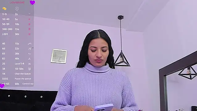 Snapshot of CeliWoods chatting on 12.19.24 CeliWoods online show from 12.19.24