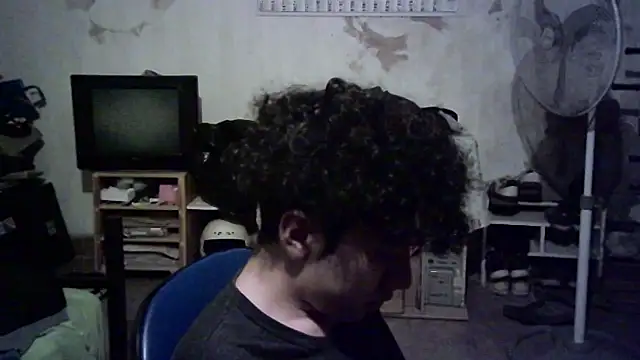 Snapshot of Emv2 chatting on 02.09.26 Emv2 online show from 02.09.26