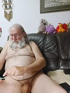 Snapshot of SexySantaC chatting on 05.15.26 SexySantaC online show from 05.15.26