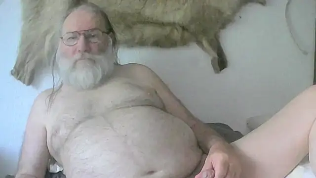 Snapshot of SexySantaC chatting on 06.23.26 SexySantaC online show from 06.23.26