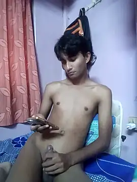 Snapshot of Sexyslimguyy chatting on 09.12.25 Sexyslimguyy online show from 09.12.25