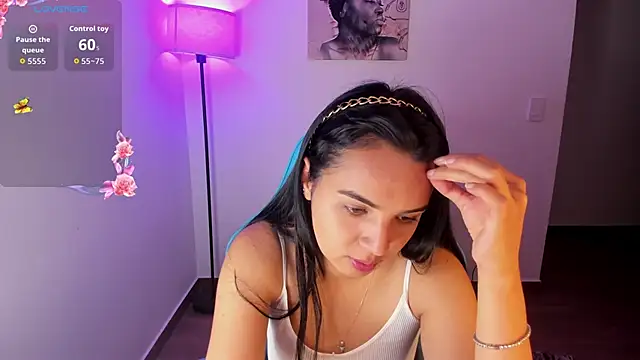 Snapshot of Miss_Nicole chatting on 04.25.26 Miss Nicole online show from 04.25.26