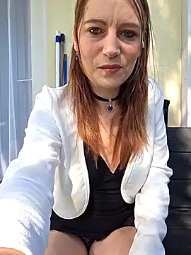 Snapshot of XLisaxx chatting on 04.23.26 XLisaxx online show from 04.23.26