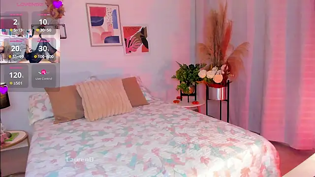 Misslaurenn online show from 02.16.25